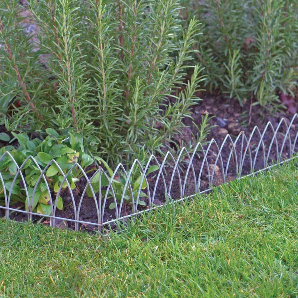 Lawn top edging border