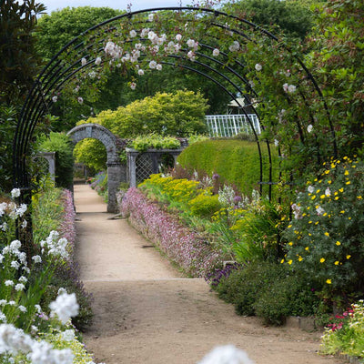 English Garden Ideas: Cottage, Formal And Courtyard Garden Inspiration