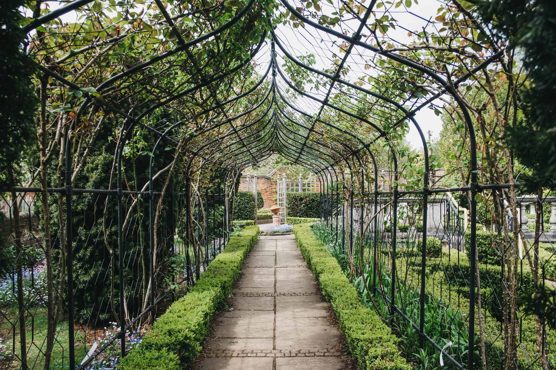 Stockwood park, Agriframes Gothic Pergola LU1 4LX - LUTON